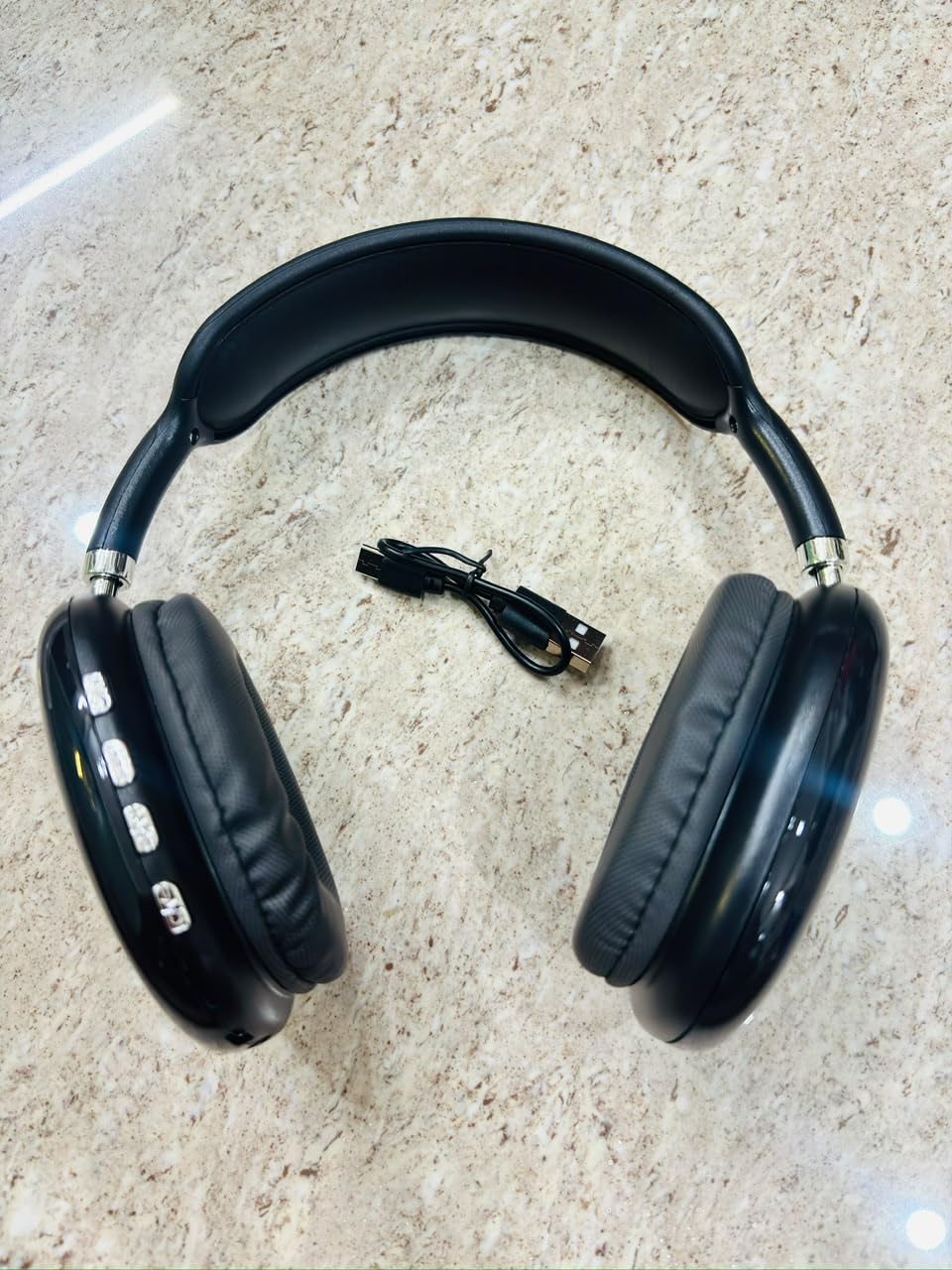 Wireless Bluetooth Over-Ear Headphones with Built-in Mic - Image 4