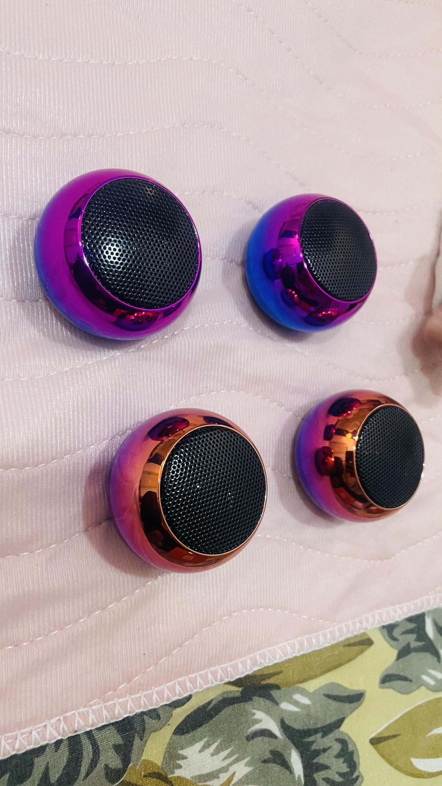 Mini Bluetooth Speaker, Portable Wireless, High Bass Sound, 4 Hours Playtime, Multicolour Metallic Design, Pack of 1 - Image 6